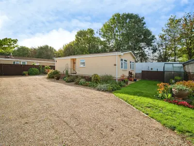 Oaklands Park, Crossways, DT2