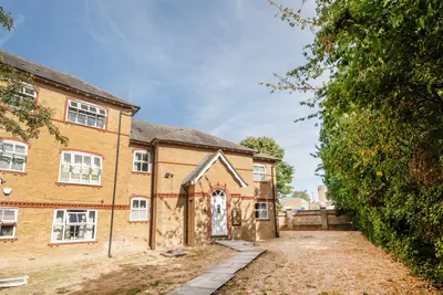 Chamberlayne Avenue, Wembley