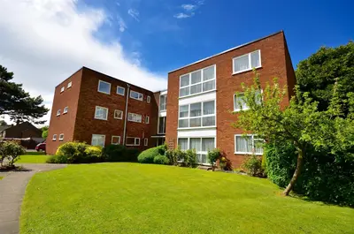 Grandfield Avenue, Watford