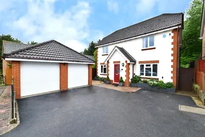 Thirlmere, Stevenage, Herts, SG1 6AH
