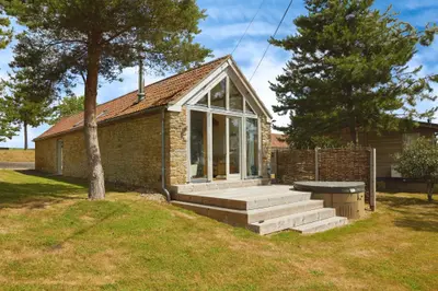 Saxon Maybank, Bradford Abbas, DT9