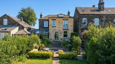 Broadgate Lane, Horsforth, LS18