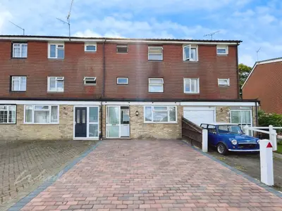 Cherry Tree Road, Tunbridge Wells, TN2