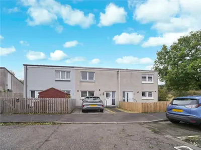 Nairn Court, Falkirk, FK1