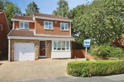Meadow Vale, Outwood, WF1