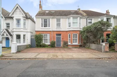 Richmond Road, Worthing, BN11