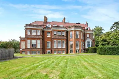 Peppard Road, Emmer Green, RG4