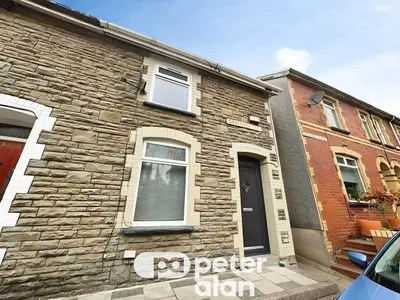 Grwyne Terrace, Blackwood, NP12