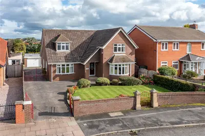 Banks Road, Southport, PR9