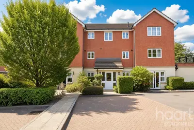 Waterloo Road, Crowthorne, RG45