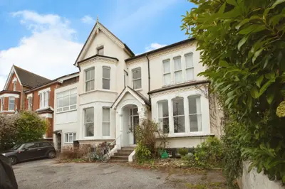 Lancaster Avenue, London, SE27
