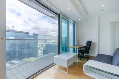 Apartment 1806, Arena Tower, 25 Crossharbour Plaza, London