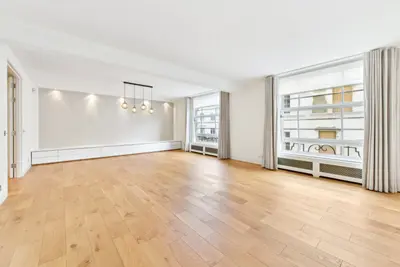Halkin Place, London, SW1X
