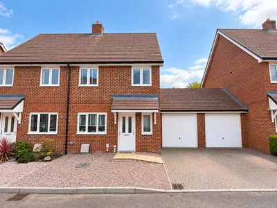 Willow Herb Way, Stone Cross, Pevensey, BN24 5FZ