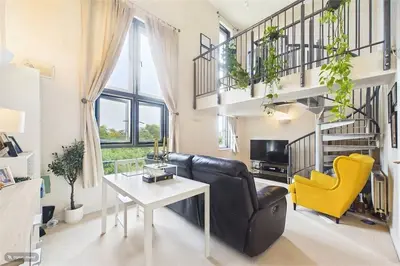 West Cotton Close, Southbridge, Northampton, NN4
