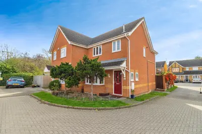 Lake View, Marston Moretaine, MK43