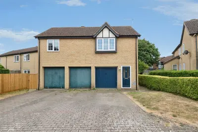 Lullingstone Drive, Bancroft Park, Milton Keynes, Buckinghamshire, MK13