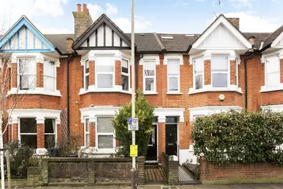 Seaford Road, W13