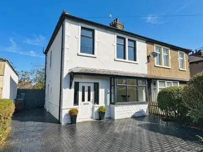 Park Road, Waterfoot, BB4