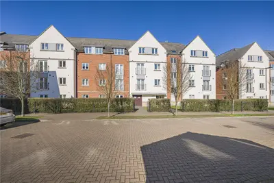 Academy Place, Isleworth, TW7