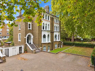 Highbury New Park, London, N5