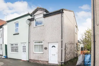 High Street, Bagillt, Flintshire, CH6 6HE