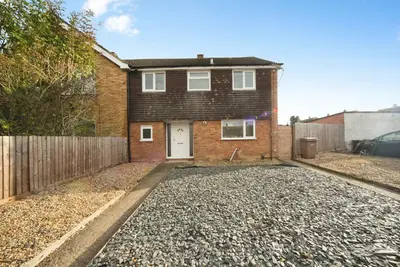 Oatfield Close, Luton, LU4