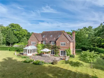 Kings Drive, Midhurst, GU29