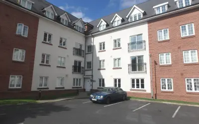 Greenings Court, Warrington