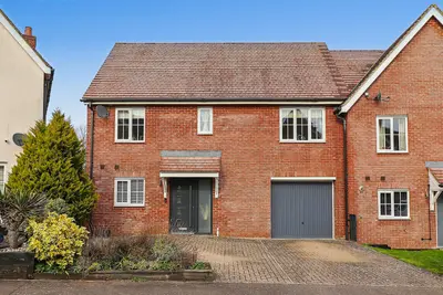 Ten Acres Crescent, Stevenage, SG2