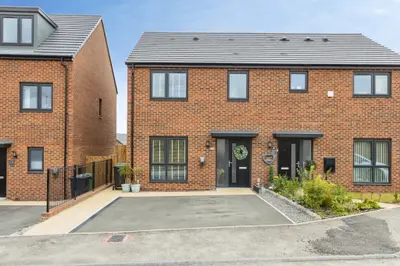Pendas Crescent, Leeds