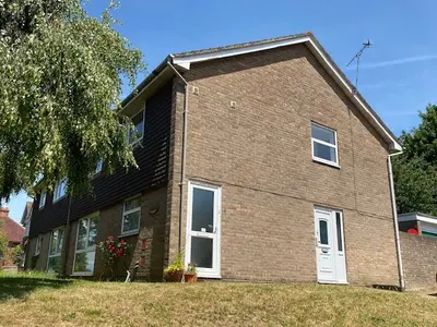 Woodmill Lane, Southampton, SO18