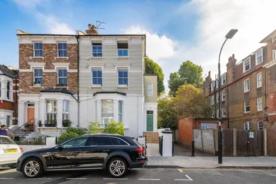 Stanlake Road, Shepherds Bush, W12