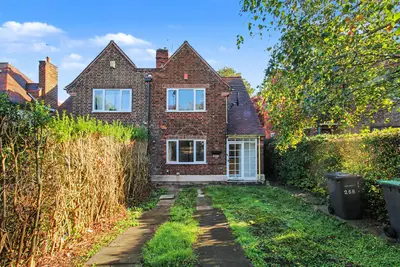 Wollaton Road, Beeston, NG9