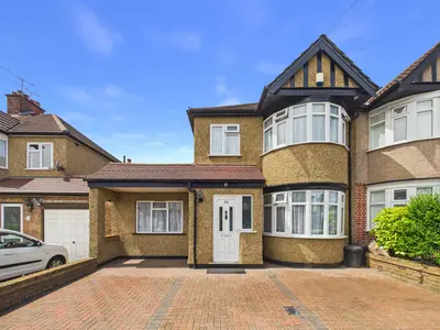 Cornwall Road, Ruislip, HA4 6AJ