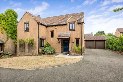 Goughs Lane, Bracknell, RG12
