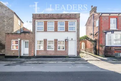 Albion Street, Dunstable, LU6