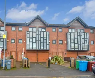 Plymouth View, Ardwick, M13