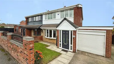 Burton Bank Road, Monk Bretton, S71