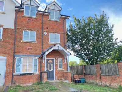 Lewis Mews, Snodland, Kent, ME6 5LN