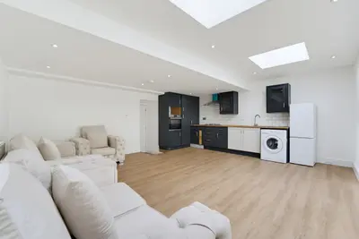 Church Street, Walton-on-Thames, KT12