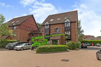 Tintagel Way, Woking, GU22