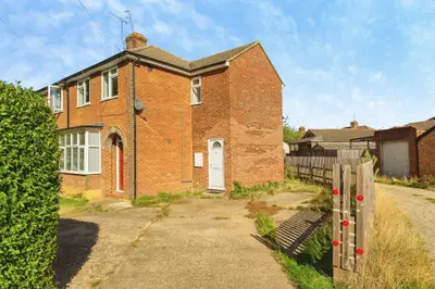 Clinton Crescent, Aylesbury, HP21