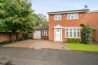 1 Sandbrook Close, London