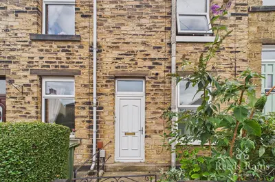 Dalton Fold Road, Huddersfield, West Yorkshire, HD5