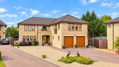 Ravenshall, Cleland, Motherwell, ML1 5HT