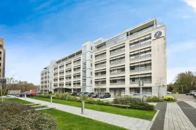 Edinburgh Gate, Harlow
