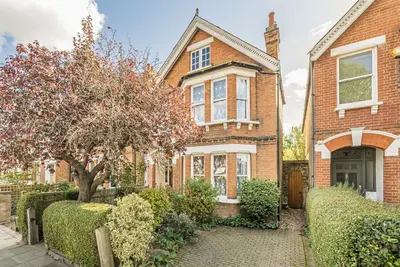 Latchmere Road, KT2