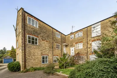 West End, Witney, OX28