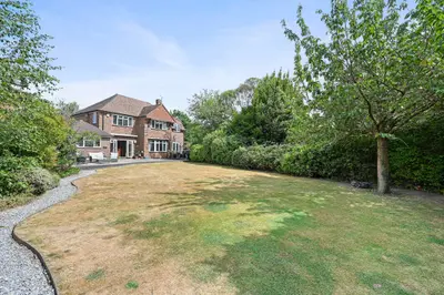 Denham Lane, Chalfont St. Peter, SL9